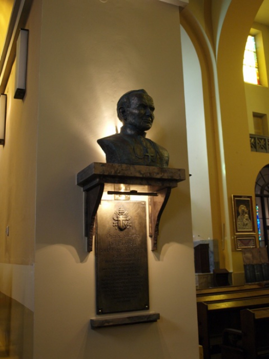 Rzeźba św. Jana Pawła II